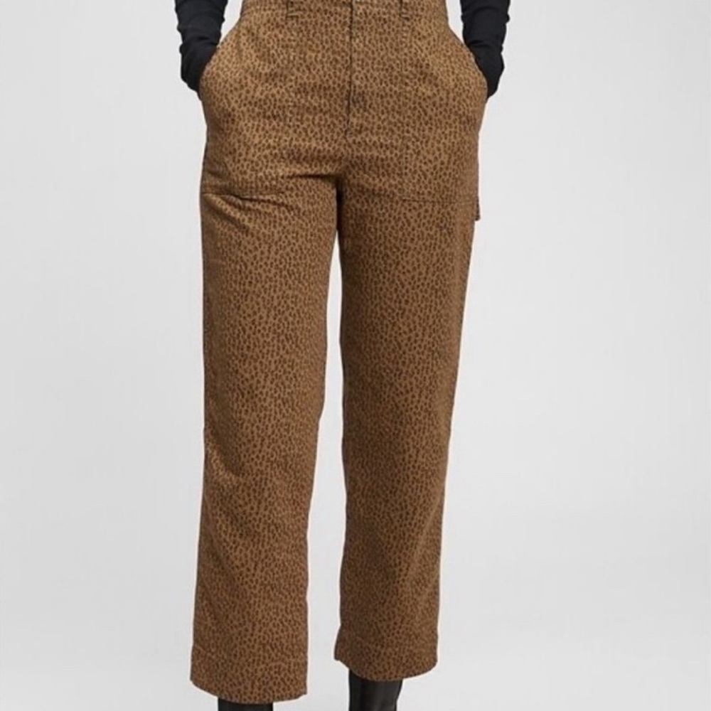 🩷2/$25 GAP Brown leopard Patterned Pants
